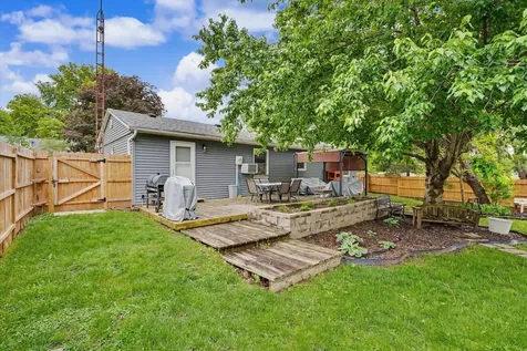205 North Jefferson Street Mahomet IL 61853