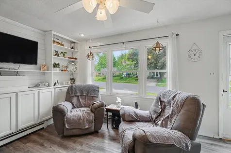 205 North Jefferson Street Mahomet IL 61853