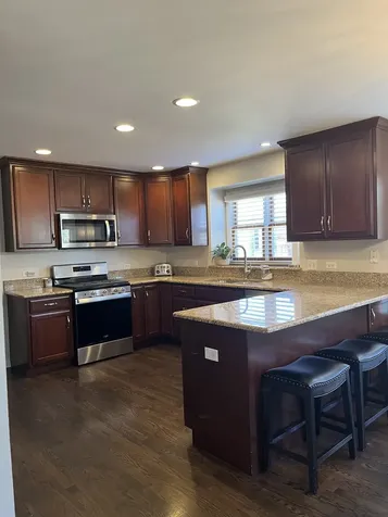 553 Danbury Drive Oswego IL 60543