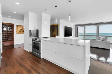 860 North Lake Shore Drive Chicago IL 60611