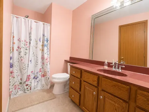 2608 38TH Street Moline IL 61265