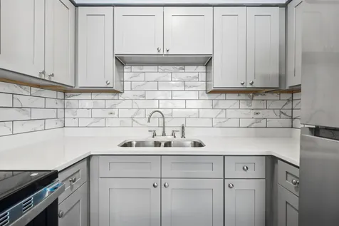 7201 West Wellington Avenue Elmwood Park IL 60707