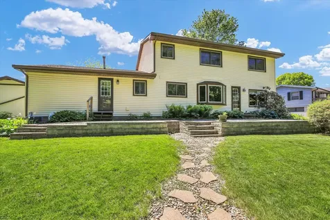 28 Dunlap Drive Sidney IL 61877