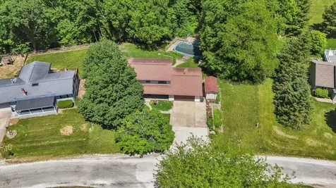 28 Dunlap Drive Sidney IL 61877