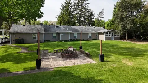 221 Central Avenue Genoa IL 60135