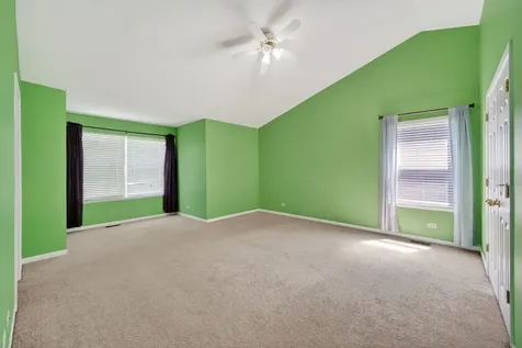 2743 Rourke Drive Aurora IL 60503