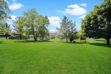 2743 Rourke Drive Aurora IL 60503