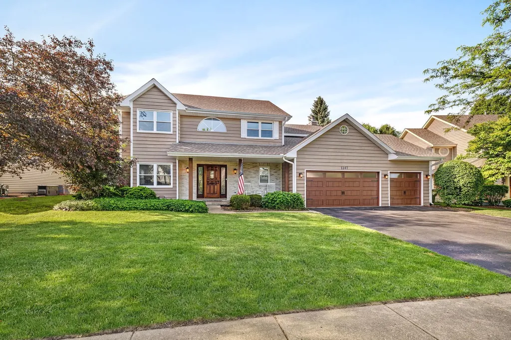 1147 Silo Hill Drive Grayslake IL 60030