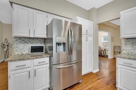 1147 Silo Hill Drive Grayslake IL 60030