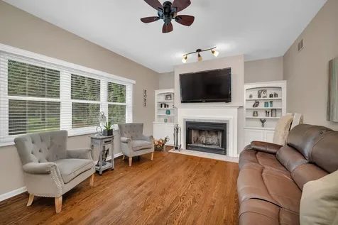 1147 Silo Hill Drive Grayslake IL 60030