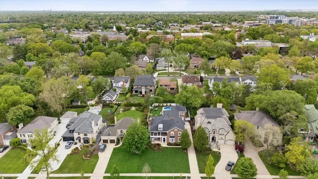 245 West Winthrop Avenue Elmhurst IL 60126