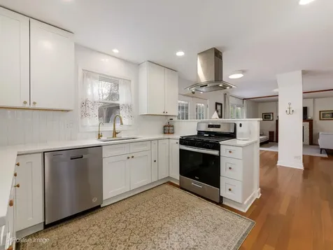 18 Montebello Drive Vernon Hills IL 60061