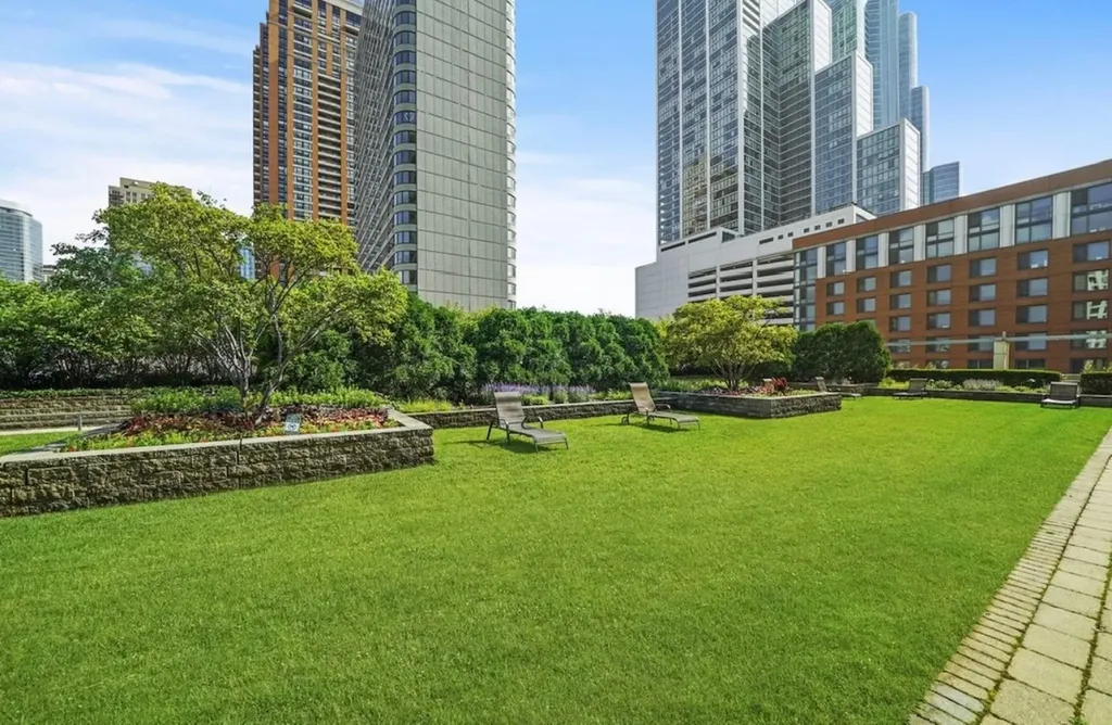 1250 South Michigan Avenue Chicago IL 60605