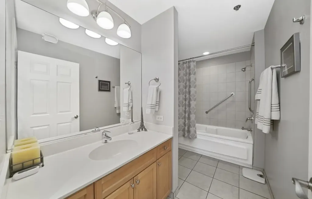 1250 South Michigan Avenue Chicago IL 60605