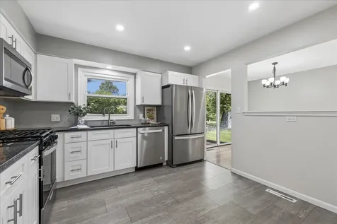 4913 Redbird Lane Crystal Lake IL 60012