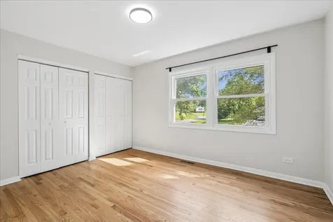 4913 Redbird Lane Crystal Lake IL 60012