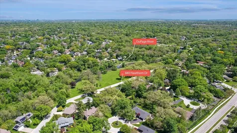 840 Hawthorne Drive Naperville IL 60540