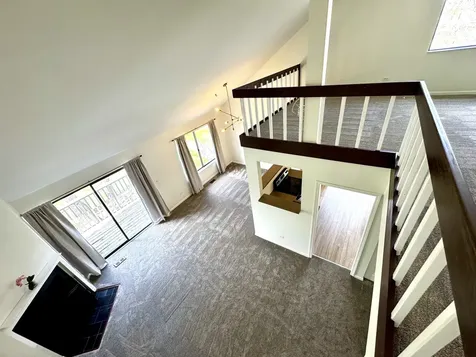 412 Deer Trail Hill Lake Barrington IL 60010