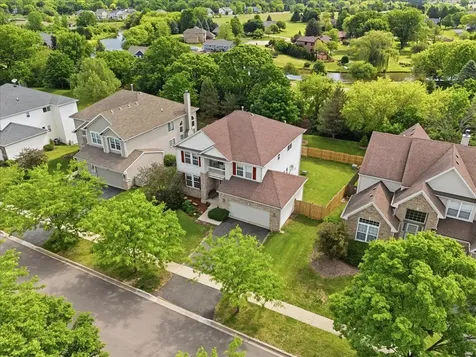 1321 Wentworth Drive Volo IL 60020