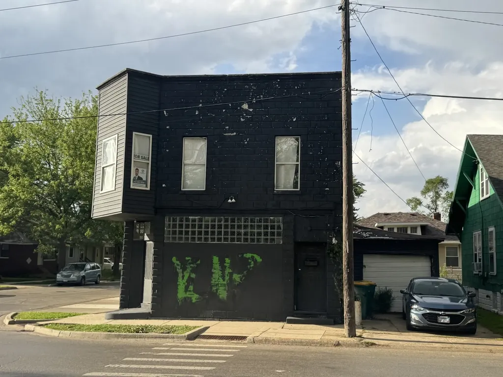 501 4TH Avenue Joliet IL 60433