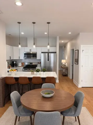 818 South Karlov Avenue Chicago IL 60624