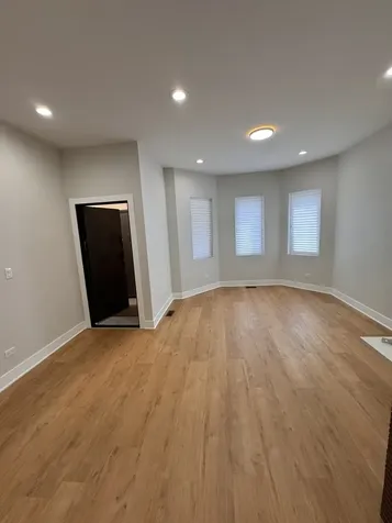 818 South Karlov Avenue Chicago IL 60624