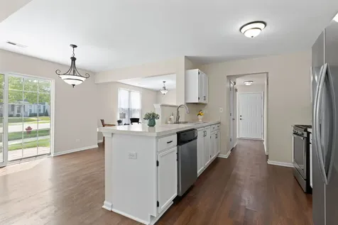 1071 Symphony Drive Aurora IL 60504
