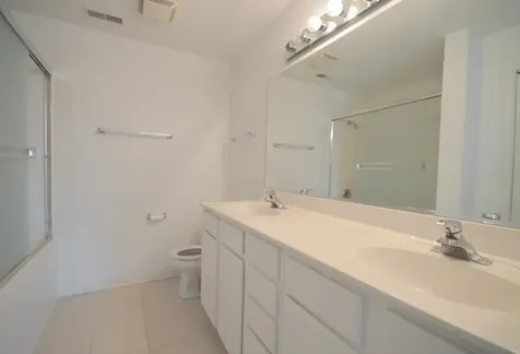 298 Jennifer Court Gurnee IL 60031