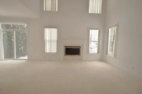 298 Jennifer Court Gurnee IL 60031