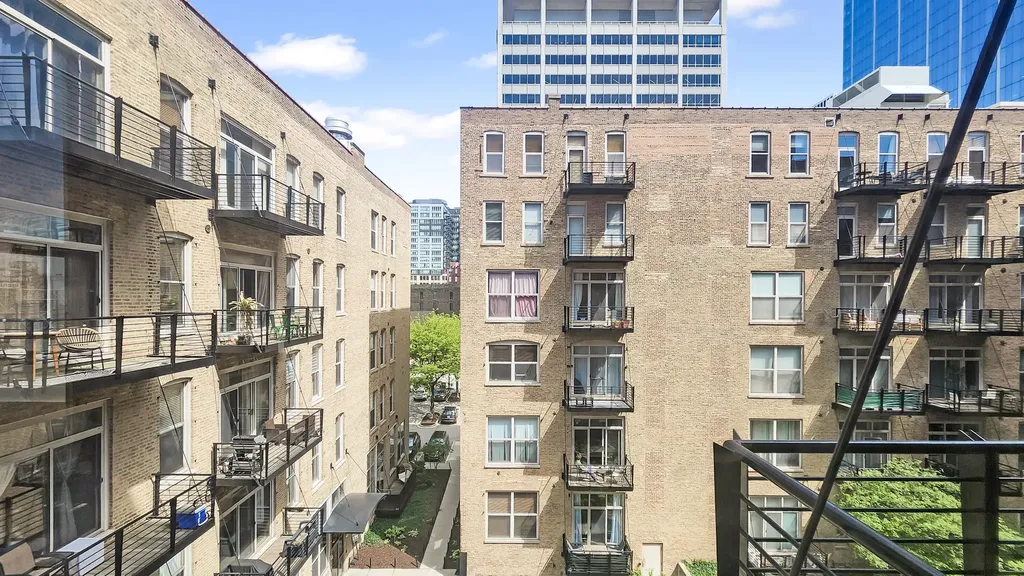 420 South Clinton Street Chicago IL 60607