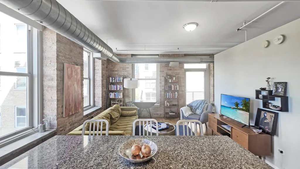 420 South Clinton Street Chicago IL 60607