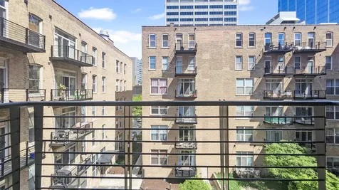 420 South Clinton Street Chicago IL 60607