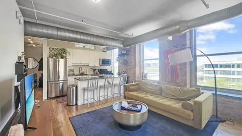 420 South Clinton Street Chicago IL 60607