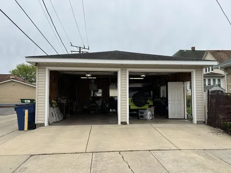 919 Broadway Street Melrose Park IL 60160