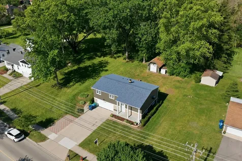1048 Belle Plaine Avenue Gurnee IL 60031