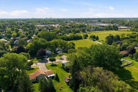 1048 Belle Plaine Avenue Gurnee IL 60031