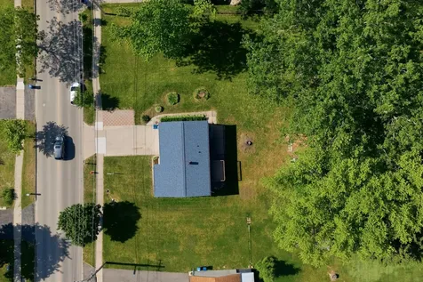 1048 Belle Plaine Avenue Gurnee IL 60031