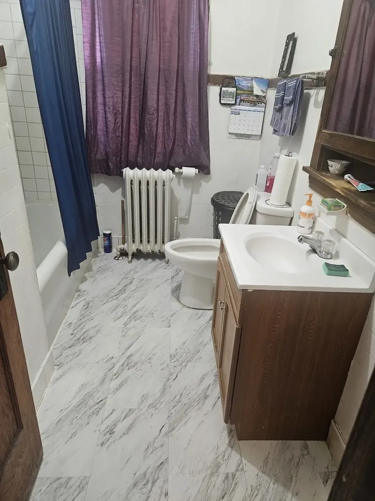 4015 West Potomac Avenue Chicago IL 60651