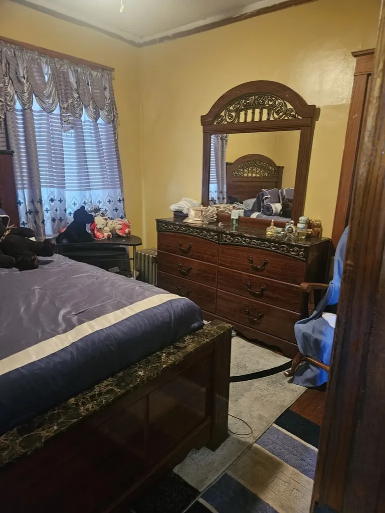 4015 West Potomac Avenue Chicago IL 60651