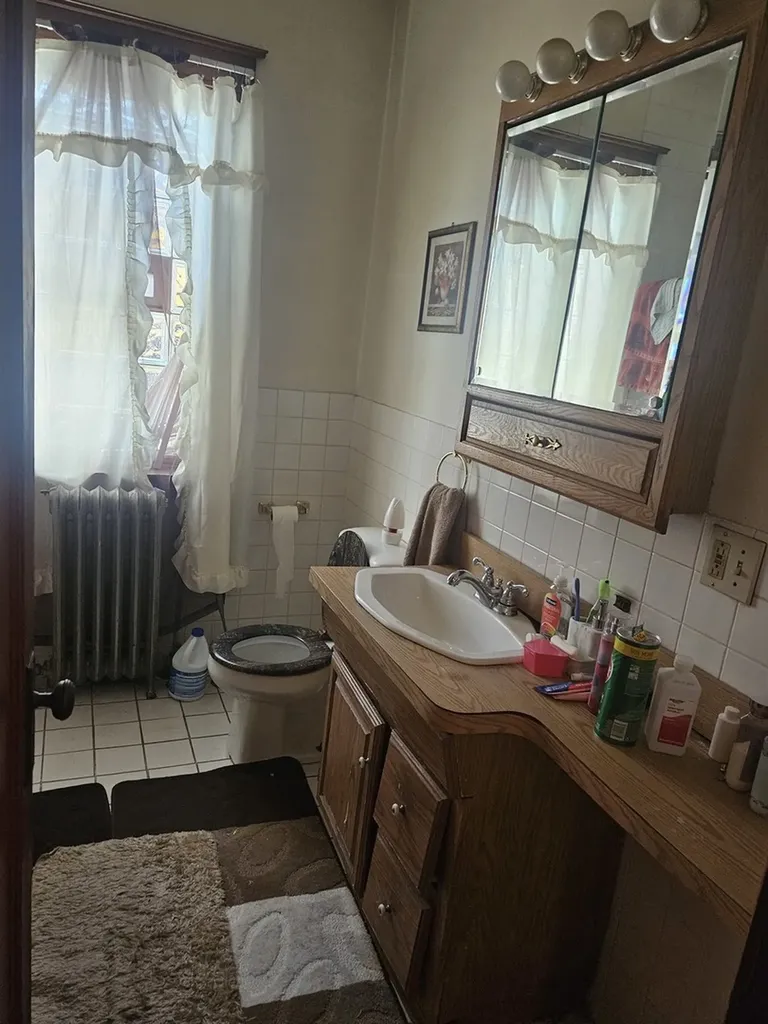 4015 West Potomac Avenue Chicago IL 60651