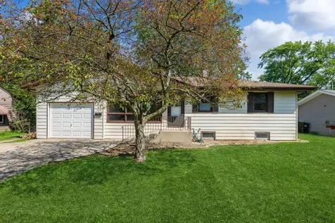 365 Harold Street Crystal Lake IL 60014