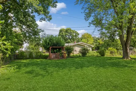 365 Harold Street Crystal Lake IL 60014