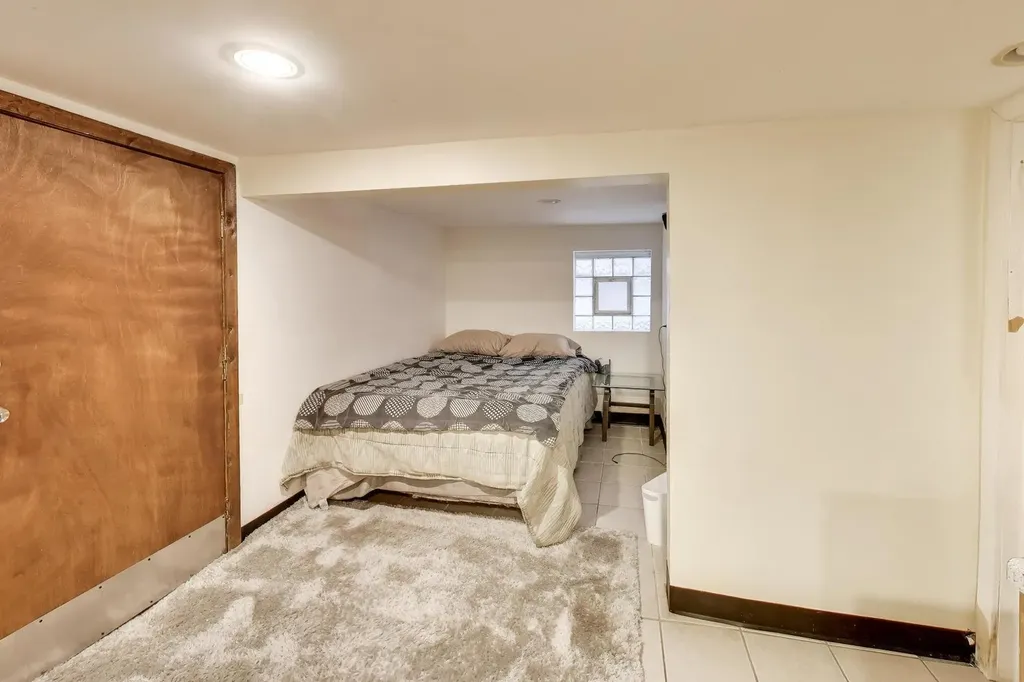 3410 West Shakespeare Avenue Chicago IL 60647