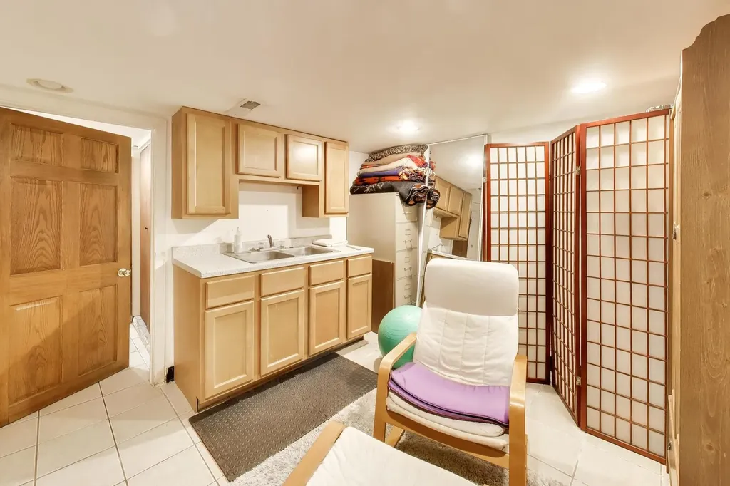3410 West Shakespeare Avenue Chicago IL 60647