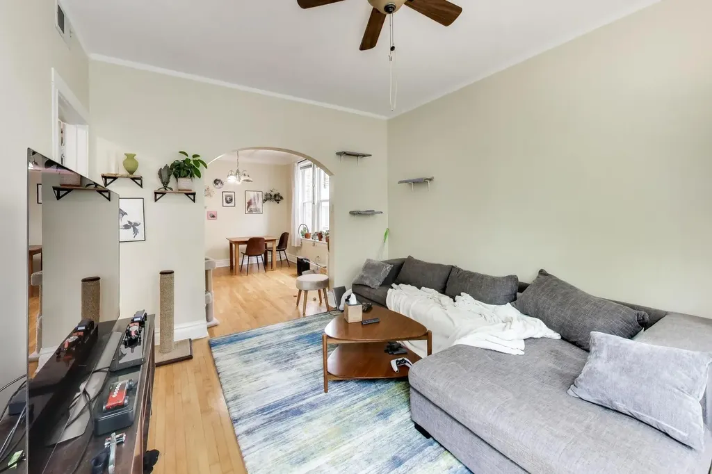 3410 West Shakespeare Avenue Chicago IL 60647