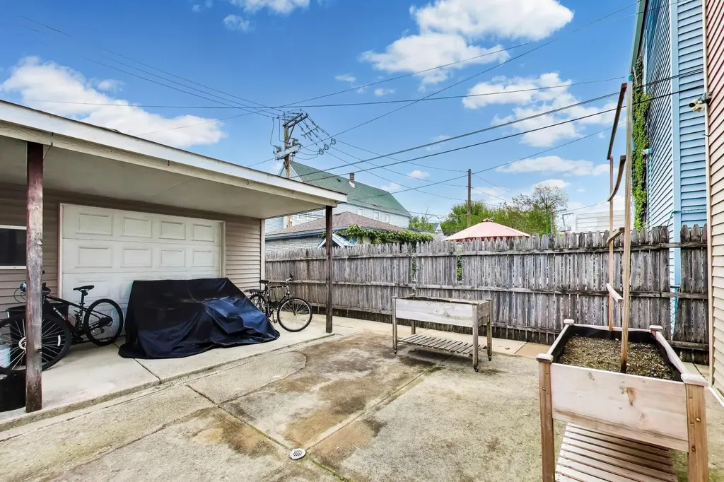 3410 West Shakespeare Avenue Chicago IL 60647