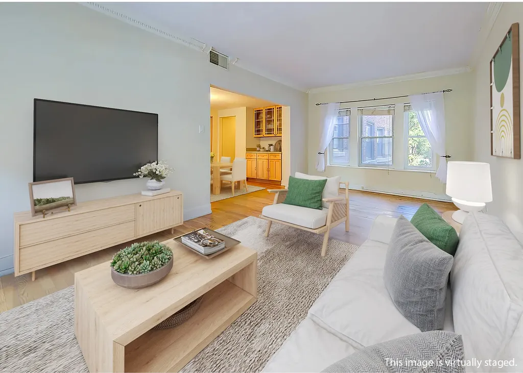 853 West Carmen Avenue Chicago IL 60640