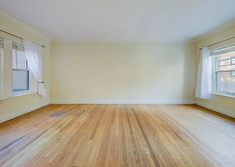 853 West Carmen Avenue Chicago IL 60640