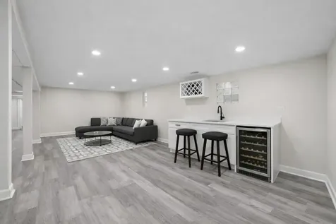 8044 South May Street Chicago IL 60620