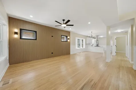 8044 South May Street Chicago IL 60620